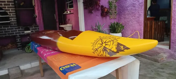 Caiaque esportivo vendo ou aceito trocas por caiaque de pesca