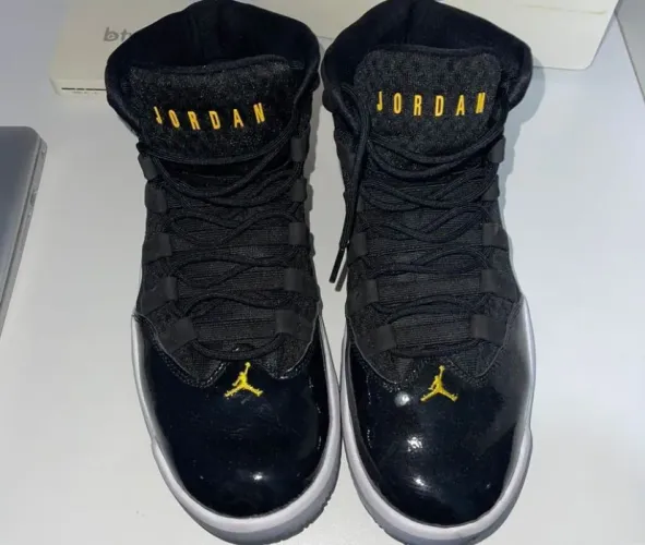 Tênis Jordan Max preto e amarelo ORIGINAL EUA