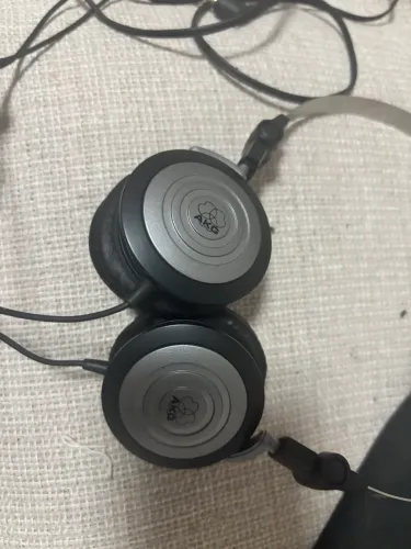 Headphone AKG