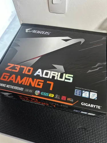 Placa Mãe (NOVA) Gigabyte Z370 Aorus Gaming 7