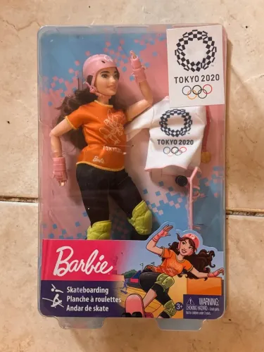 Boneca Barbie Skatista Olímpica Tokyo 2020