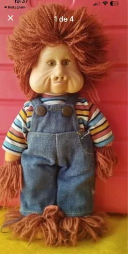 BONECO FOFÃO COM 30 cm