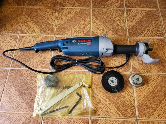 Retificadeira Direita GGS 8 SH 1200W 220V BOSCH-06012143E0-000