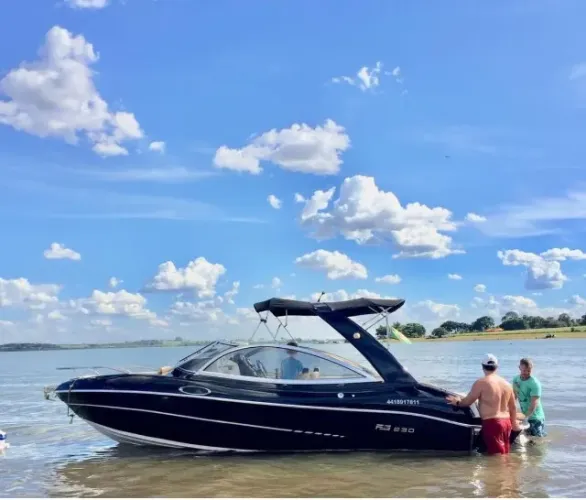 Lancha FS 230, 2016 somente água doce!