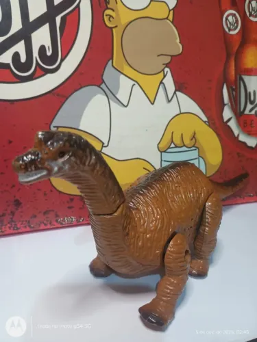 BRINQUEDO DINOSSAURO COM MOVIMENTO E SOM - FUNCIONA COM PILHA COMUM
