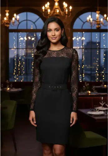 vestido preto com renda e cinto da marca talita kume