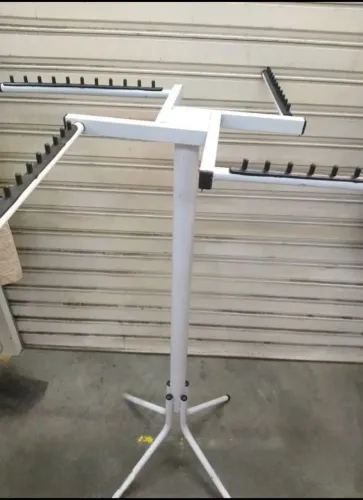 Cabideiro Giratório para Lojas