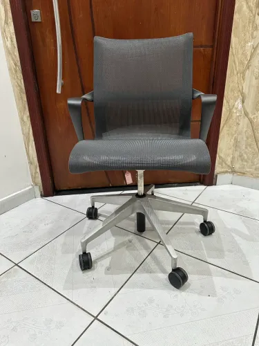 cadeira herman miller setu Entrega grátis sp capital