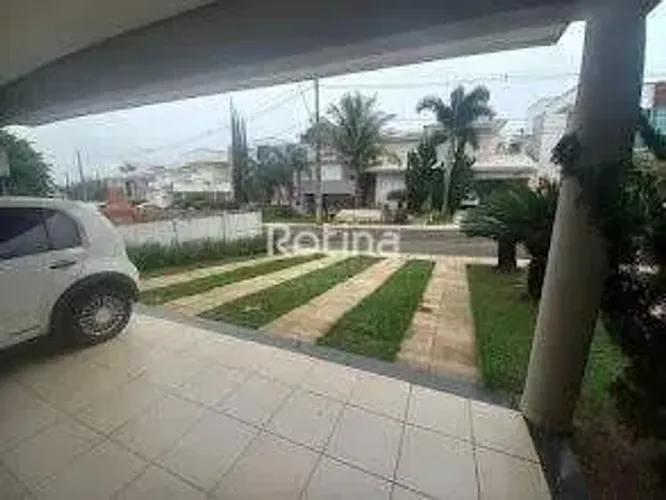 Casa Condomínio Fechado para alugar, 5 quartos, Nova Uberlândia - Uberlândia/MG - Rotina I