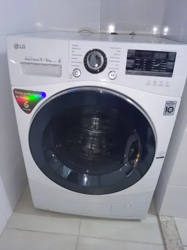 Máquina lava e seca direct drive 6kg da LG