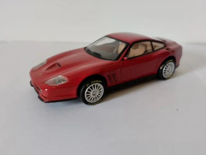 IXO/Eaglemoss - Miniatura Ferrari 550 Maranello