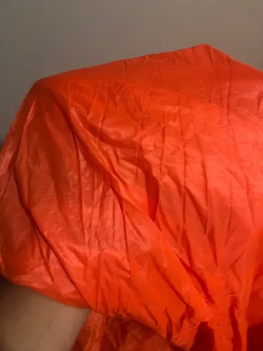Paraquedas velame Laranja marca texto