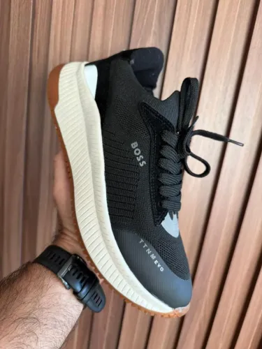 Tênis Boss TTNMEVO Preto - Conforto e Estilo