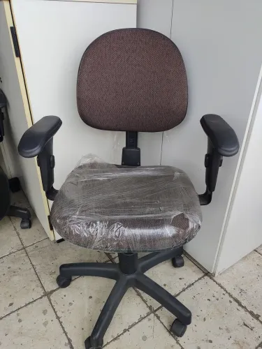 Cadeira Giratoria ergonômica