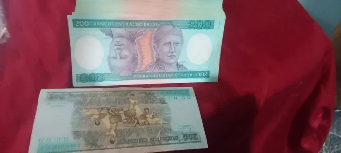 Lote de cédulas de Cruzeiros