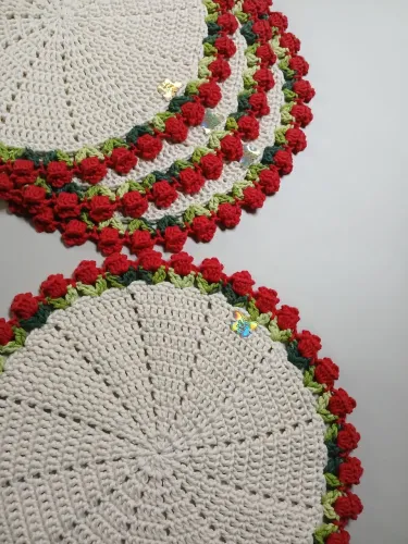Sousplat de crochê com flores - Decore sua mesa!