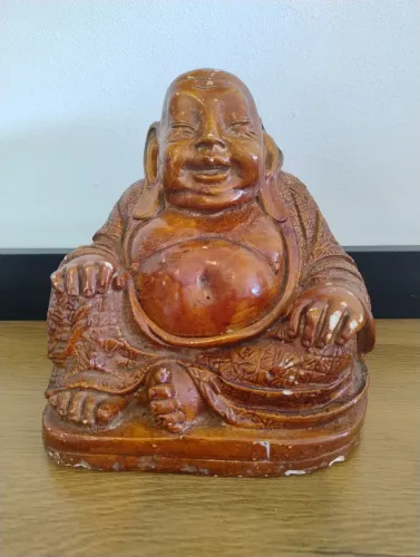 Estátua de Buda em gesso esmaltado 