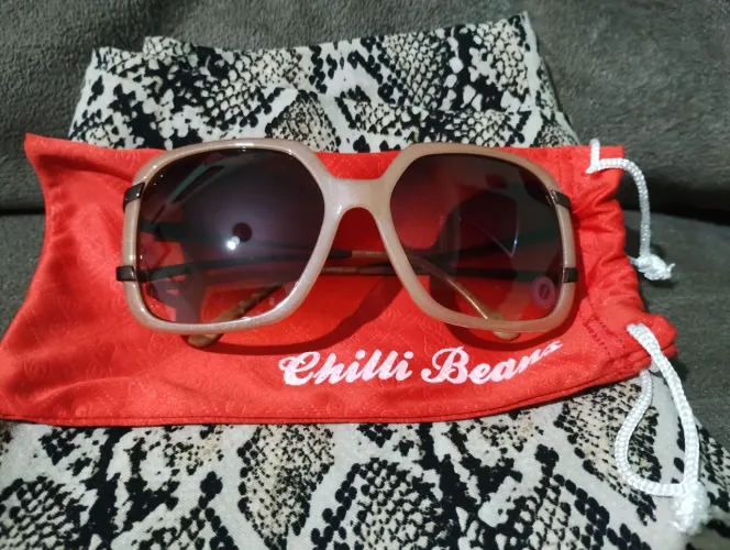 ÓCULOS DE SOL CHILLI BEANS NOVO