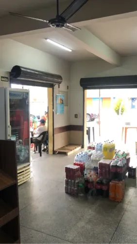 Vendo distribuidora de bebidas e lanchonete no cajuru