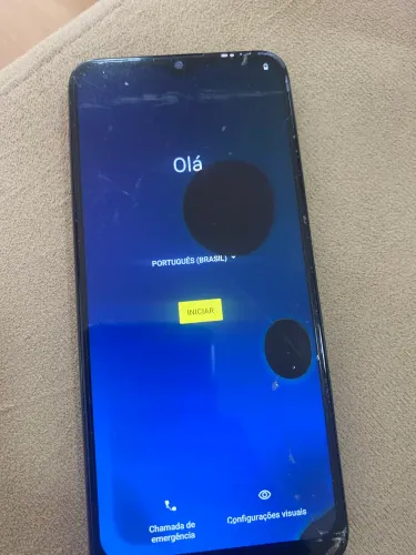 Celular moto G30 com tela quebrada só trocar e ficar novo