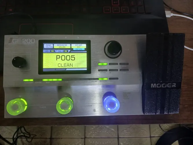 PEDALEIRA MOOER GE200 SOMENTE VENDA