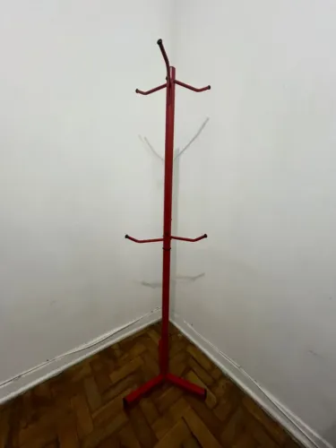 Mancebo Cabideiro de Chão em metal - Vermelho - 1,62m