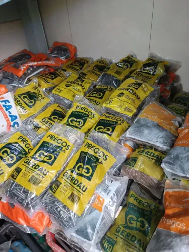 Pregos com cabeça pacote com 1 kilo