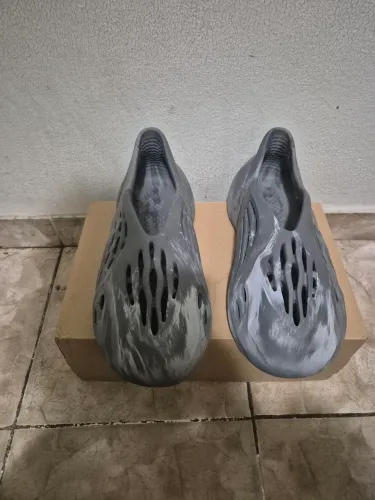 Adidas Yeezy Foam Rnr