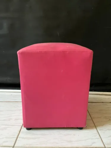 Puff Quadrado Corino 40x35 Cm - Diversas Cores Cor Rosa