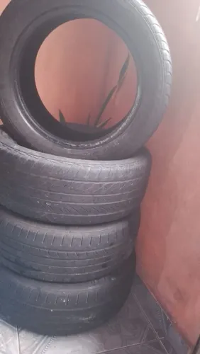 pneus em ótimo estado para carro aro 15 /Perfil 195/55