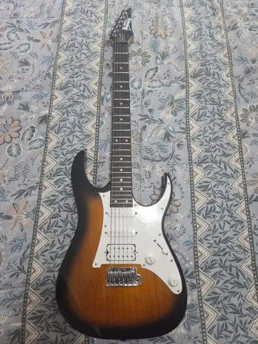 Guitarra Ibanez GRG140 Sunburst - Impecável