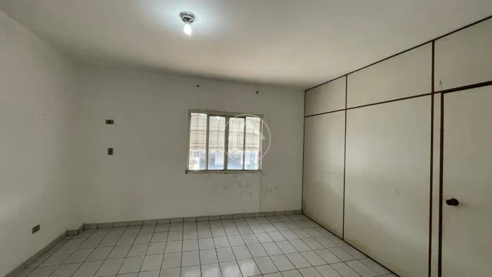 IMOVEL 2 SALÕES + RESIDÊNCIA PISO SUPERIOR