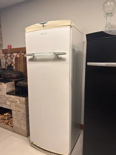 Geladeira Brastemp 350L - Funcionando Perfeitamente