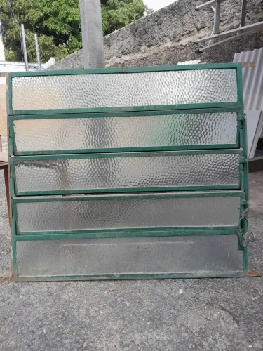 Vendas de portas de madeiras, e de vidros, e Cuba 