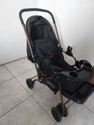 Vendo Carrinho de Bebê Cosco Kids