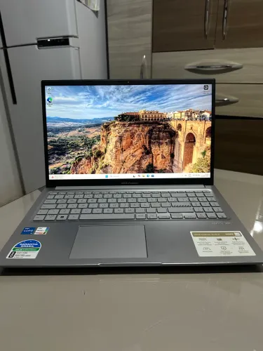 ASUS Vivobook | i5-1235U 12ª Geração | 12GB RAM | SSD 512GB M.2