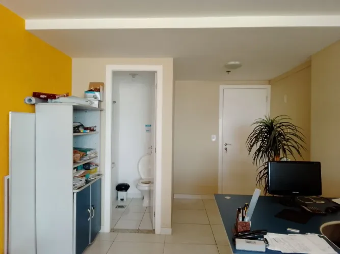 VENDE-SE SALA COMERCIAL NO EDIFÍCIO ROSSI BUSSINESS, ITABORAÍ - RJ
