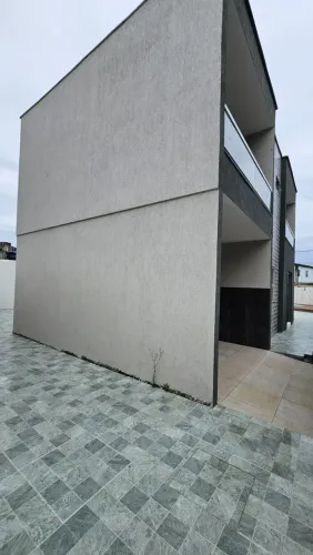 Venda Casa com 3/4 e piscina em Arembepe - Camaçari - BA