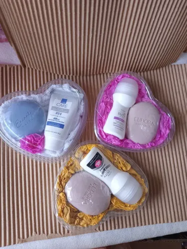 Cuidado diário kits Avon e Natura 