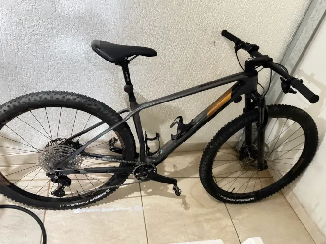 MTB SENSE CARBON IMPACT PRO CINZA/DOURADO