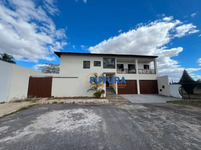Casa Exclusiva com 5 Quartos | QI 29 Lago Sul