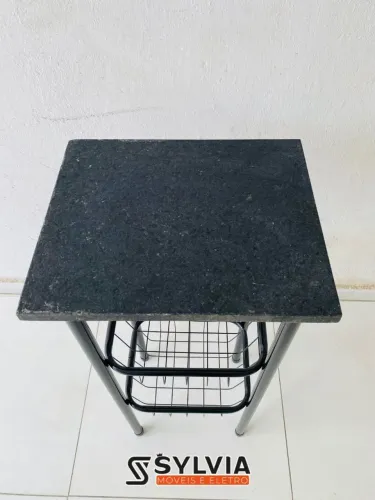 Fruteira com pedra de granito