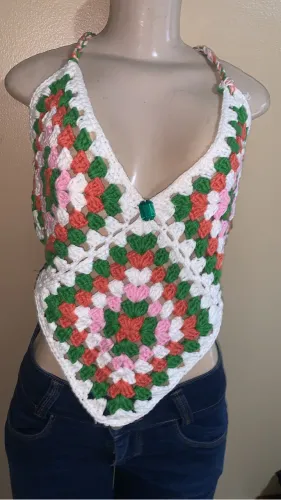 Cropped de crochê