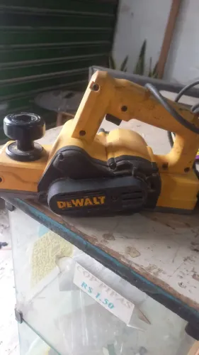 PLAINA ELETRÔNICA DEWALT D26676
