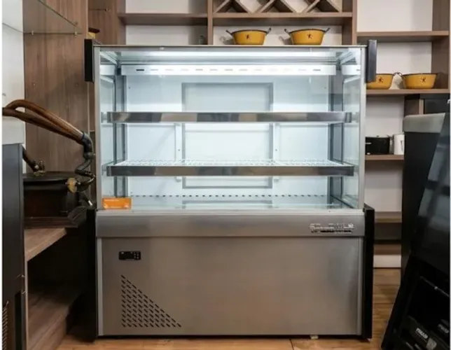 BALCÃO EXPOSITOR 1,00 m - 220v - POLOFRIO