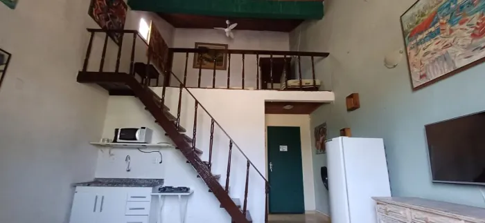 Alugo lofts e kitnets mobiliados contas inclusas 250m da praia do Pontal 
