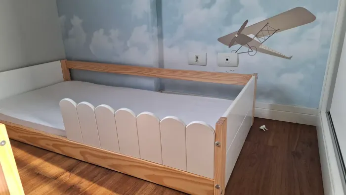 Cama infantil montessoriana