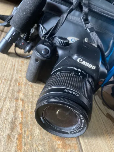 Câmera cânon T2i