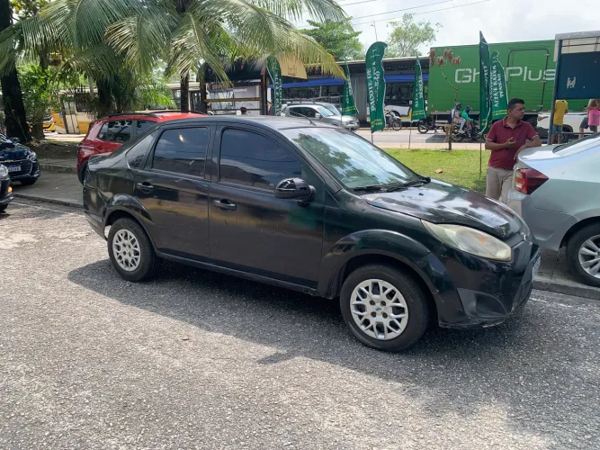 Ford Fiesta Sed. 1.6 8V Flex 4P 2013