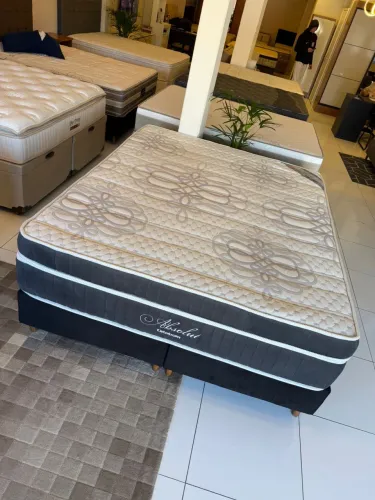Colchão queen ORTOBOM SEMINOVA - Entrega grátis